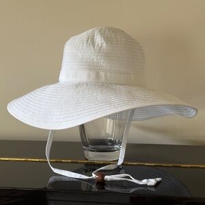 "SUNDAY AFTERNOONS" Brand White Sun Hat with Chin Strap